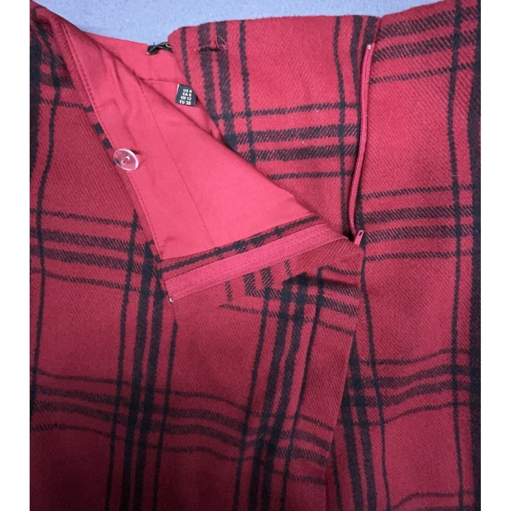 Dalia Mini Skirt 8 Red Black Plaid Wool Blend Lined Zip Pocket Casual Schoolgirl